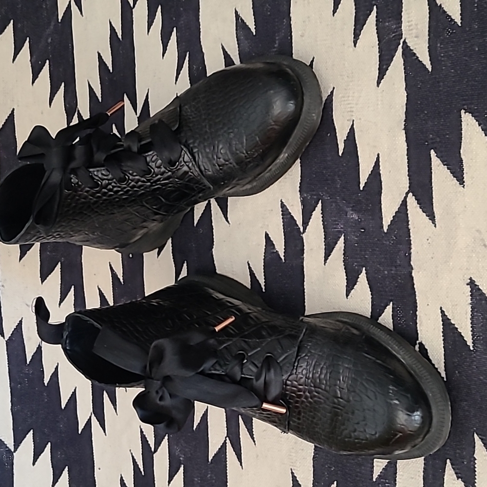 Dr. Marten boots, black croc, u. s. size 9